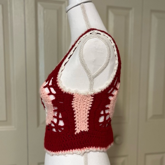 Vintage 1970’s Hand Crafted Cropped Top Crochet Tank Red Pink White - Picture 10 of 15
